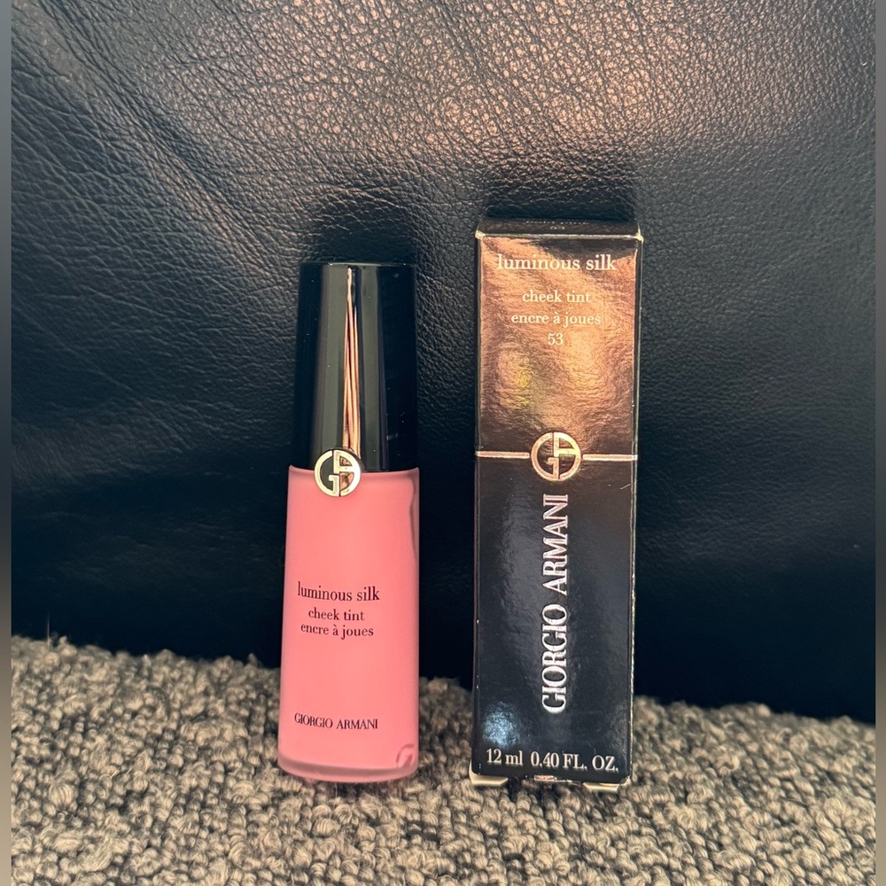 Giorgio Armani Luminous Silk Cheek Tint - 53 Bold Pink